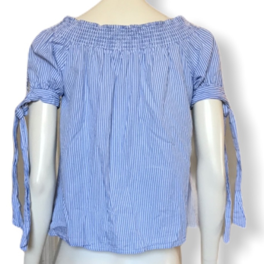 Hearts Hips smocked crop top blue white stripes - Picture 4 of 6
